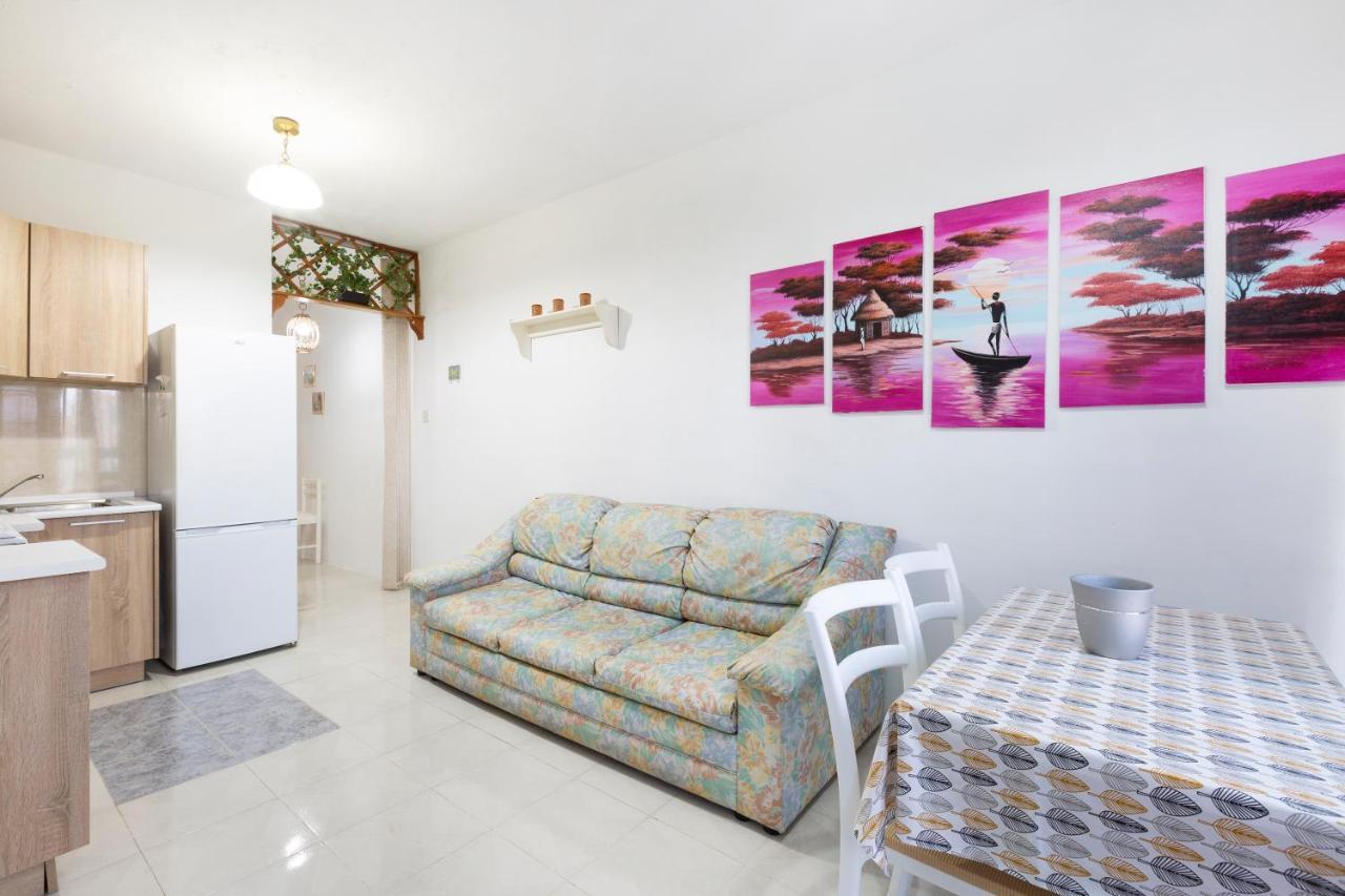 Ne1 - Lovely 2 Bedroom Apartment. Perfect Location Mellieha Exterior photo