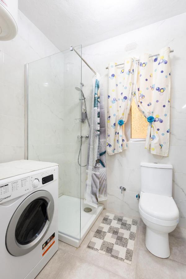 Ne1 - Lovely 2 Bedroom Apartment. Perfect Location Mellieha Exterior photo