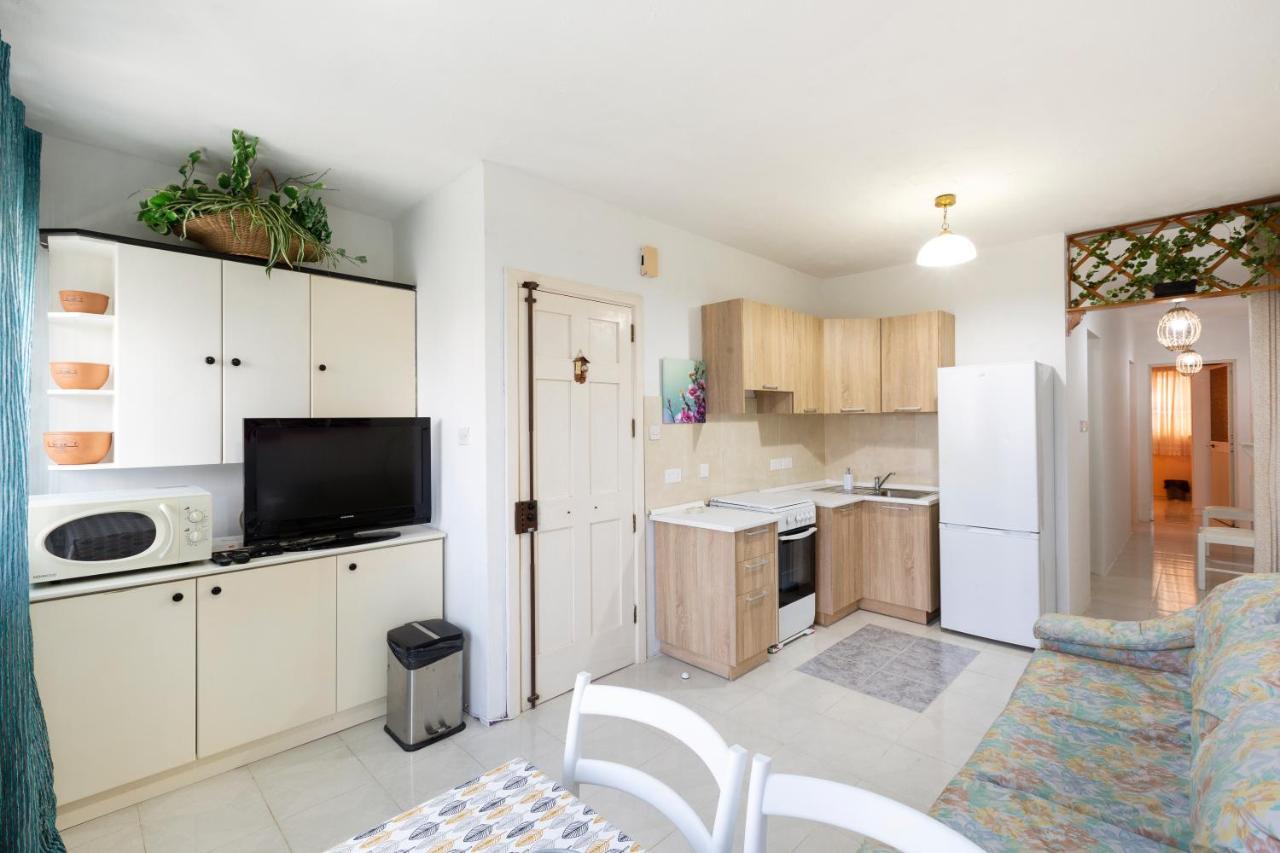 Ne1 - Lovely 2 Bedroom Apartment. Perfect Location Mellieha Exterior photo